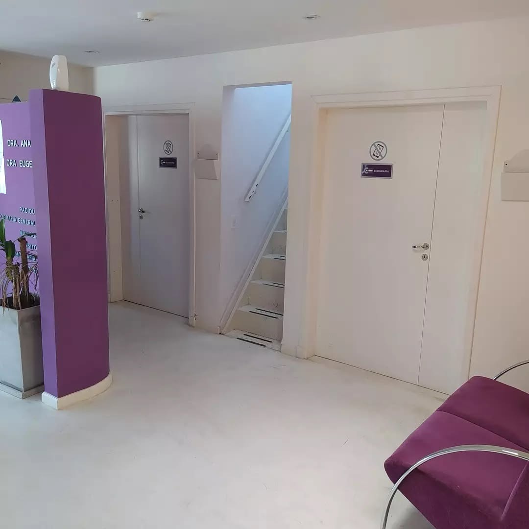 Pasillo del centro de imágenes